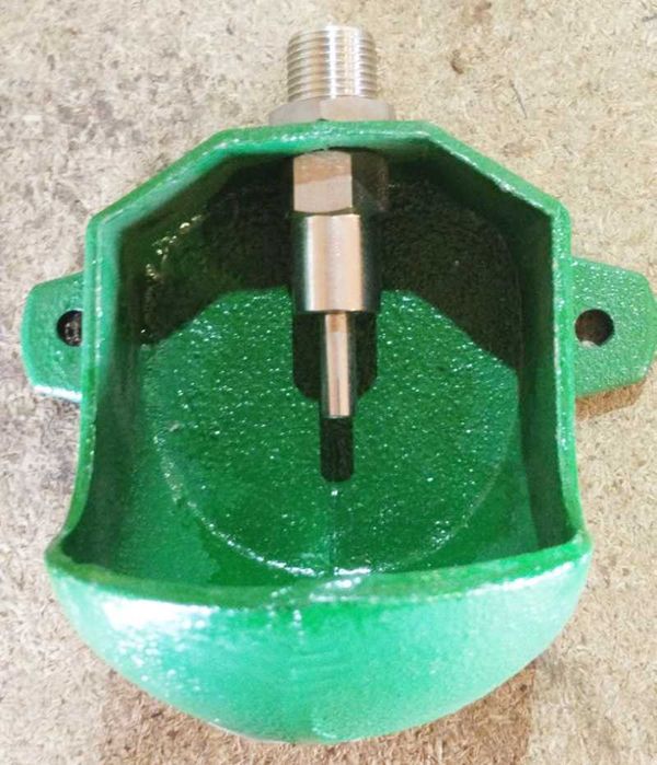 Поилки для Свиней чашечные (чугунные, нержавейка), ниппельные (сосковы