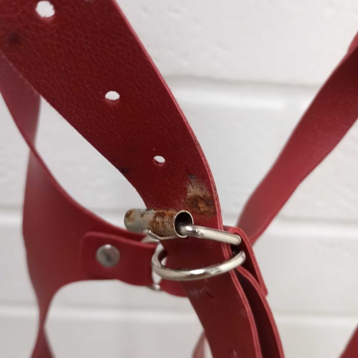 Женская эротическая портупея б/у . (кожа/кожзам).