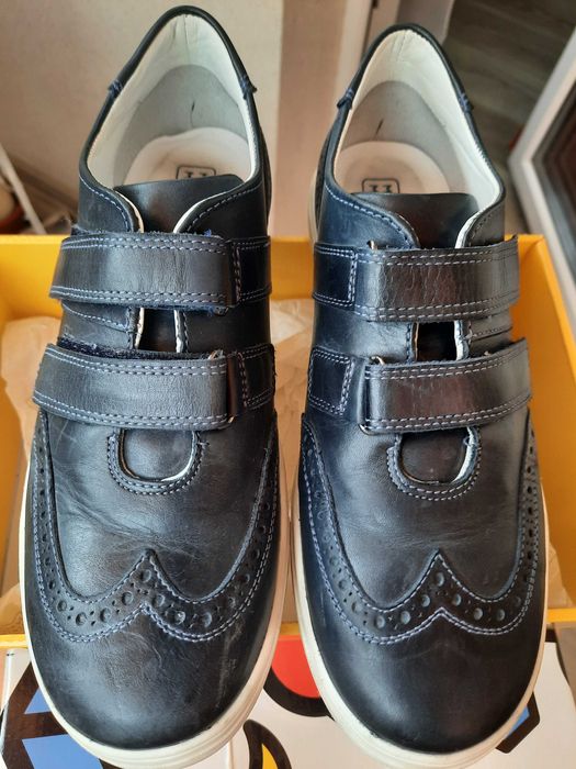 Кеди (броги) шкіряні ("Miracle Me") р.38