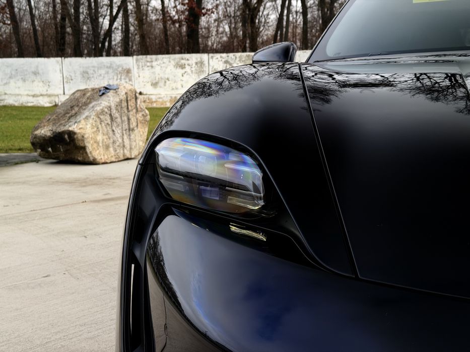 Porsche Taycan 4S ідеальний стан, максимальна комплектація.
