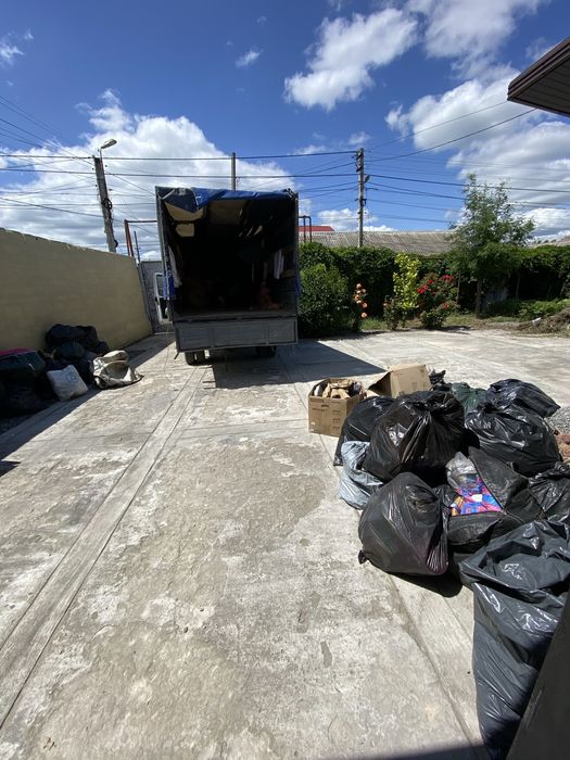 Вывоз хлама, фасовка в мешки, демонтаж, уборка територий, ветки,листья