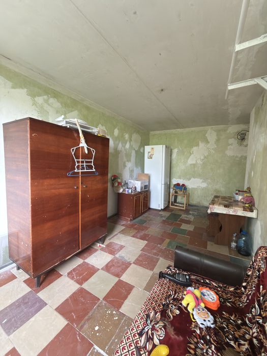Продаж 2-х кімнат в гуртожитку вул. Кременчуцька