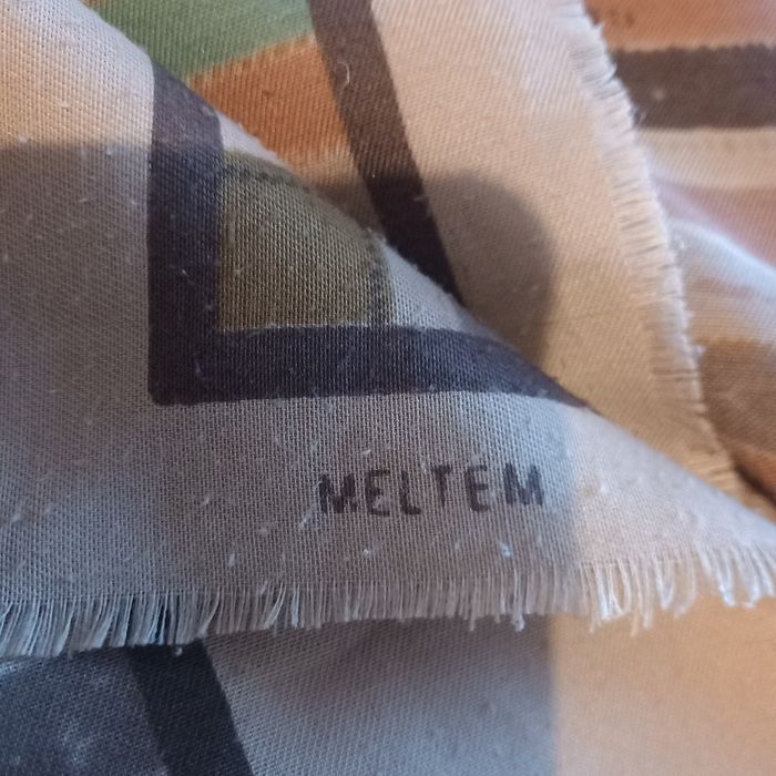 Duża ciepła chusta dla fajnej babci. Nasza zmieniła styl na kolor :)