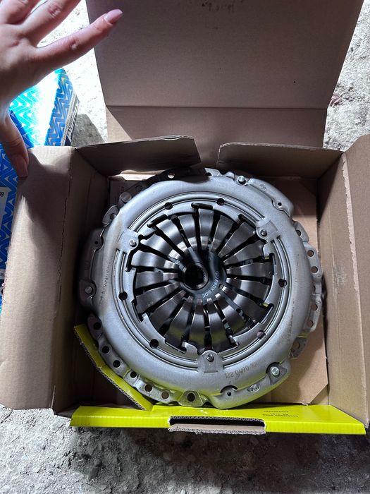 Embraiagem e rolamento + filtros