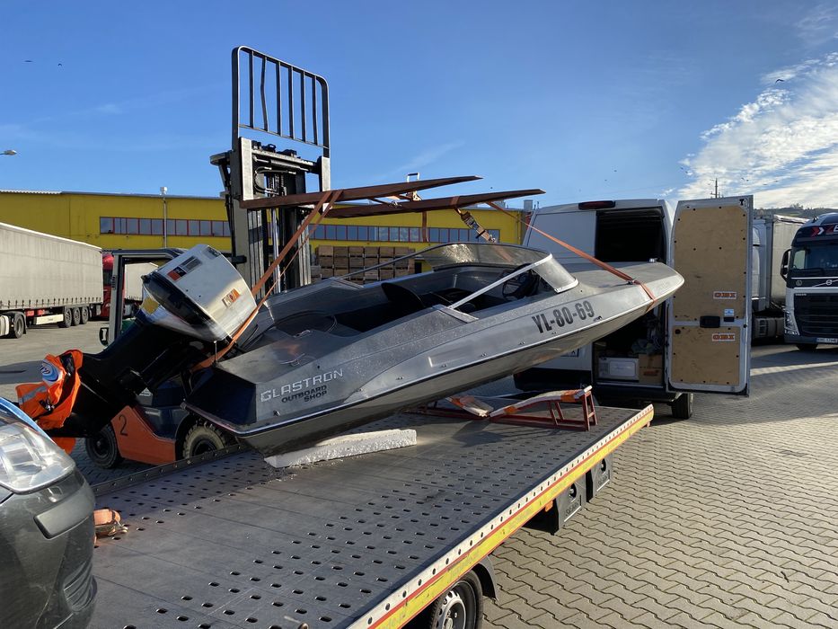 Glastron GT -150  James Bond łodź motorowa
