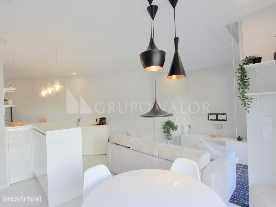 Apartamento T2 com parqueamento, Costa da Caparica