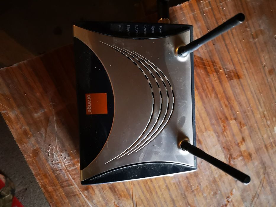 Router Orange