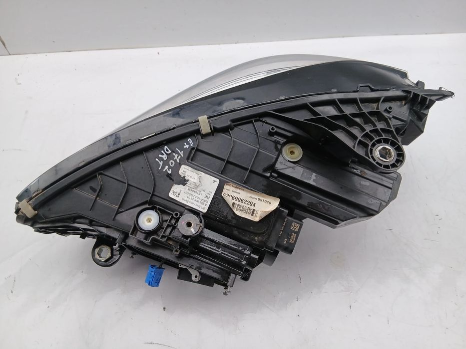 Ótica / farol direita MERCEDES-BENZ Classe C Carrinha (S206)
