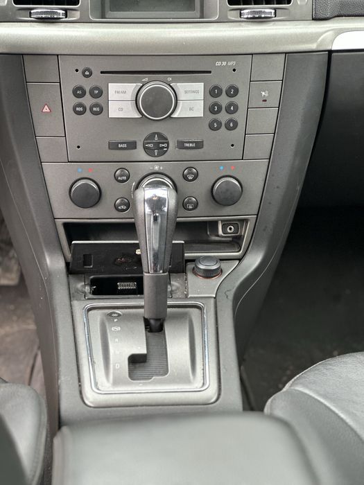 Opel Vectra  Automat 1.9 CDTI 2008r