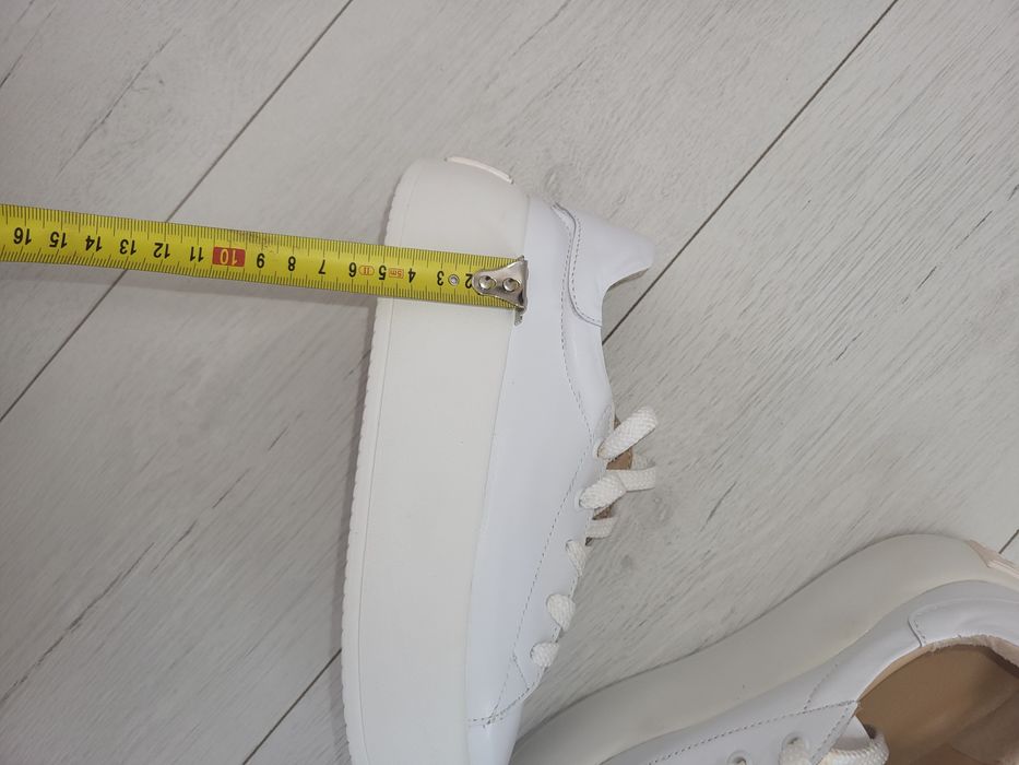 Кросівки натуральна шкіра