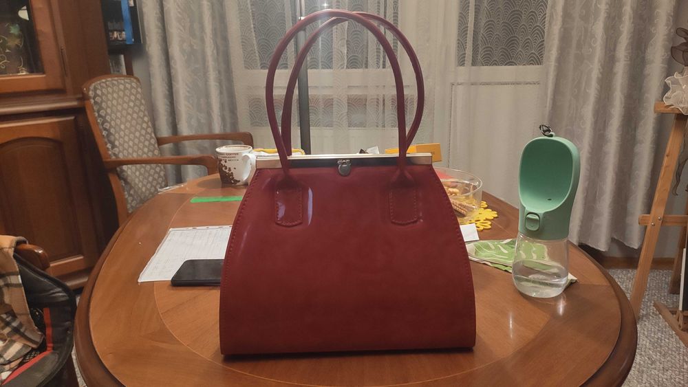 Torebka lakierowana nowa