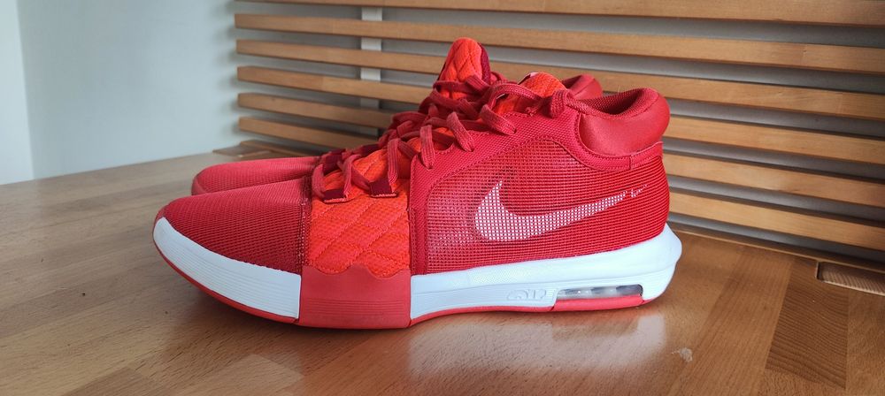 Nowe Buty Nike LeBron Witness 8 roz 51,5 wkładka 35 cm