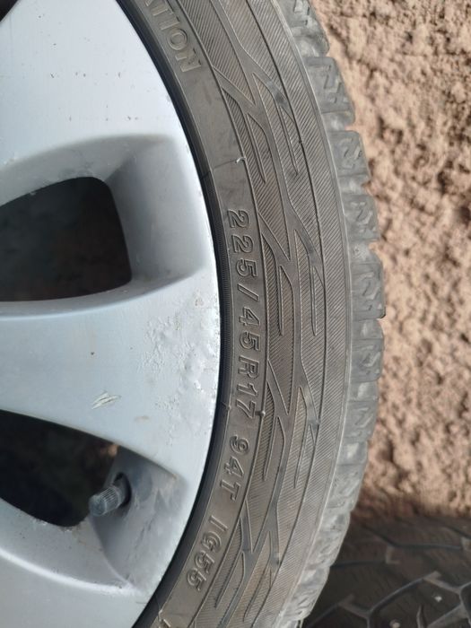 Продам легкосплавні диски r17 5/112 разом із шипованою шиною