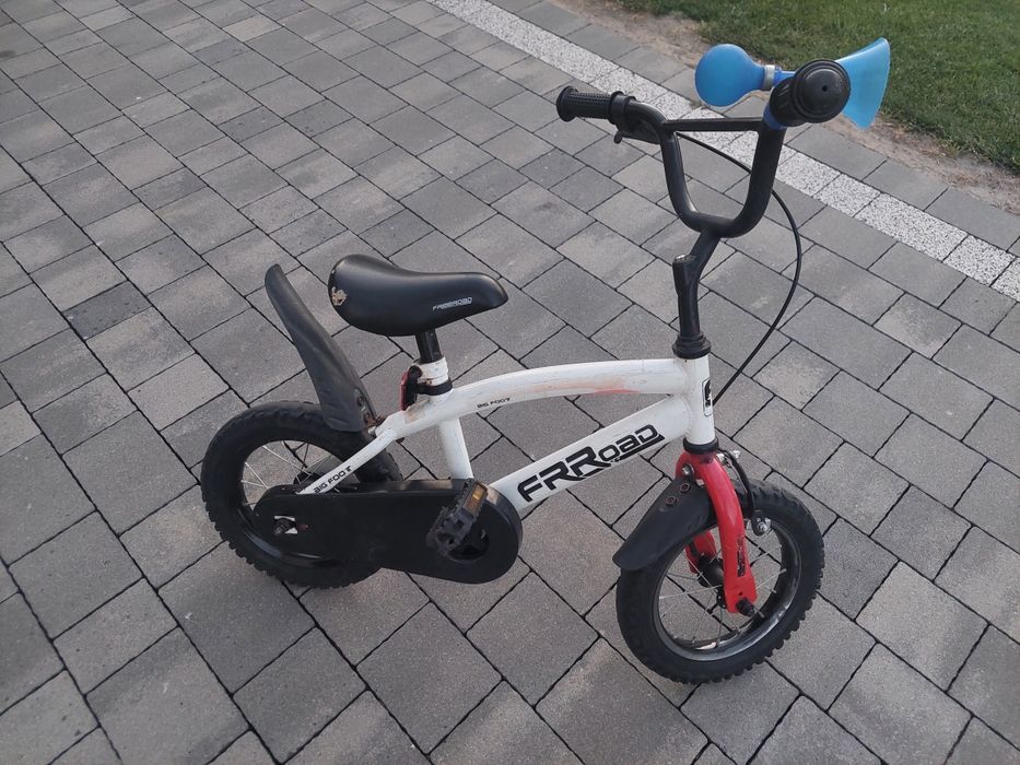 Rowerek dzieciecy 12 calowe kółka.