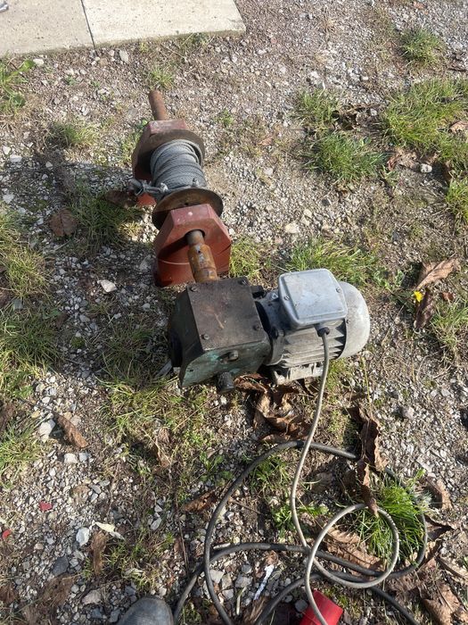 Wyciągarka budowlana