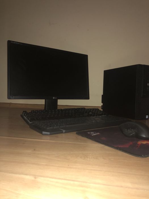 Sprawny w 100% komputer dell (potrzebuje na prezent na swieta)