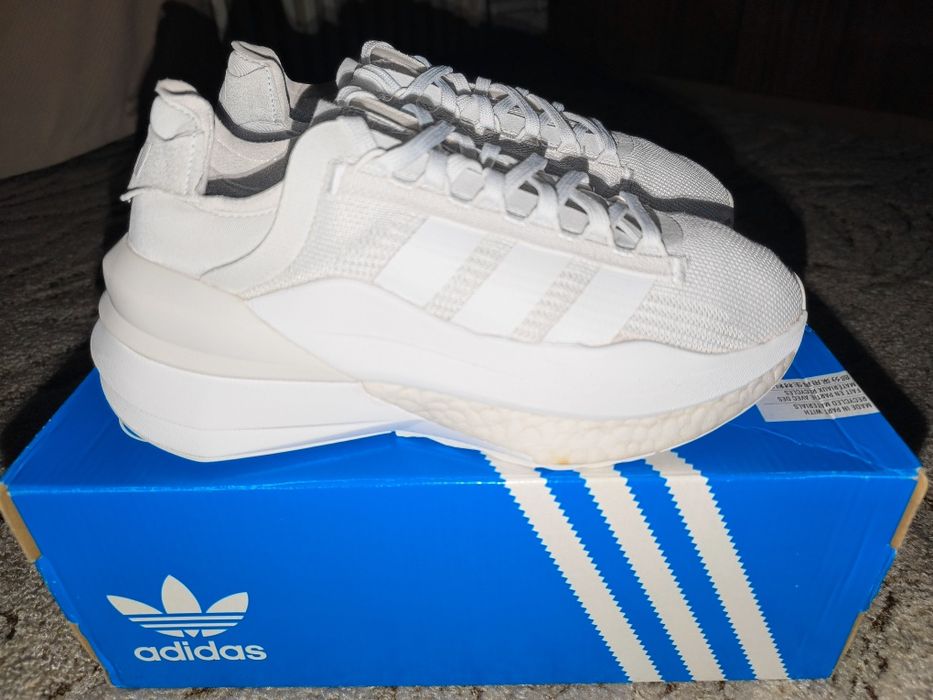 Кроссовки Adidas Avryn_X