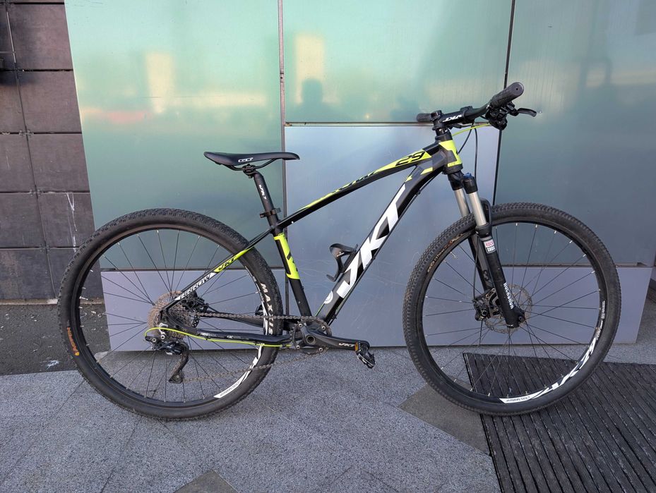 гірський велосипед VKT Arrow 29" 1-10 Deore / XT / рама М