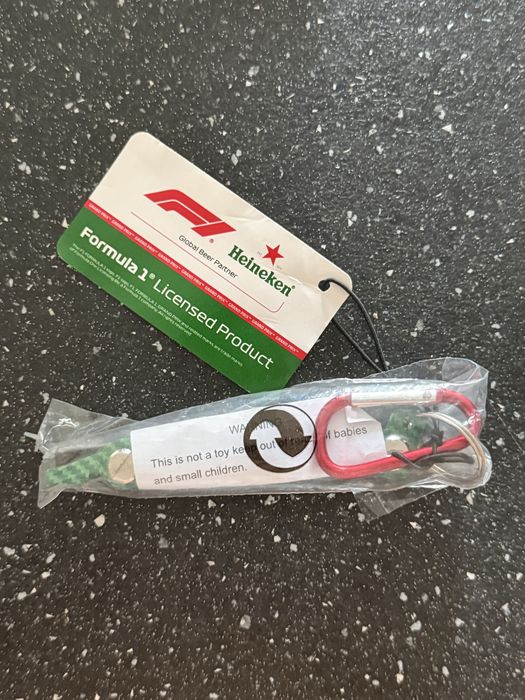 Limitowany zestaw parasol + brelok F1 x Heineken