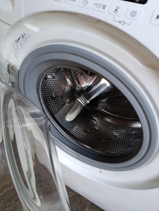 Продам стиральную машинку CANDY