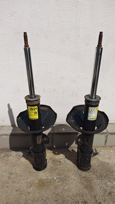 Продам передні амортизатори Шевроле Лачетті