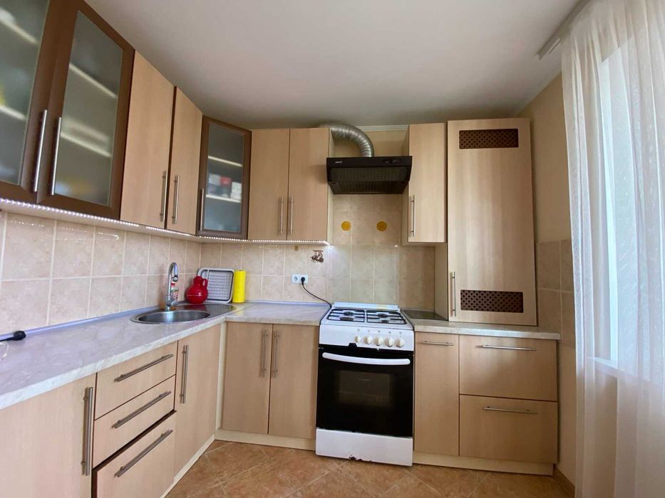 Продам 2 к квартиру на Поділлі 2342