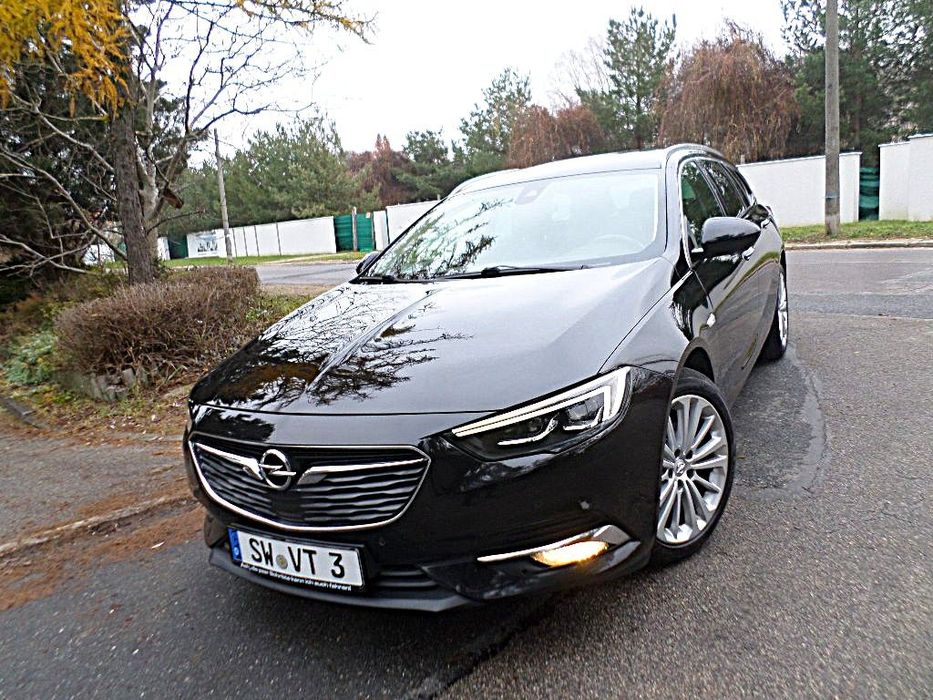 Opel Insignia Full Led / Virtual Kokpit / Skóry / Kamera / Head-Up / Ambiente ! ! !