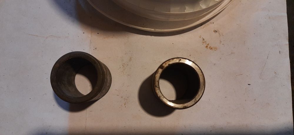 Tulejki 14 szt. Używane metalowe