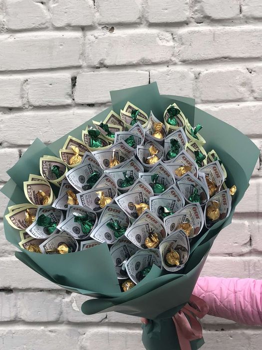 Букет из конфет "Финансовый успех"
