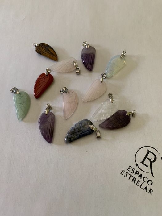 Pingente de cistal em forma de asa de anjo