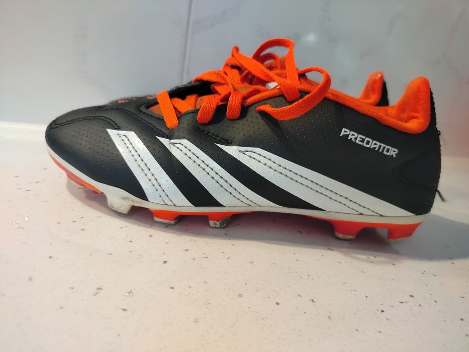 Buty adidas predator rozmiar 33  piłka nożna