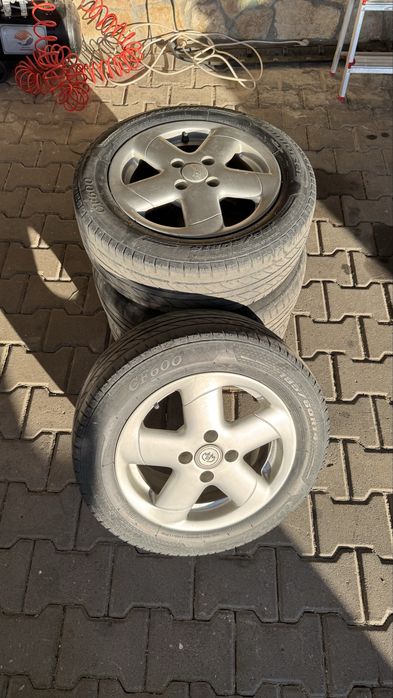 Jantes Liga Leve 14” 4x100 com Pneus 185/60 R14