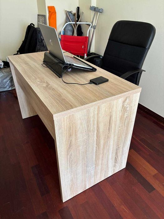 Secretária de Escritório Moderna | Como Nova | 120 cm x 75 cm x 59 cm (com oferta especial)