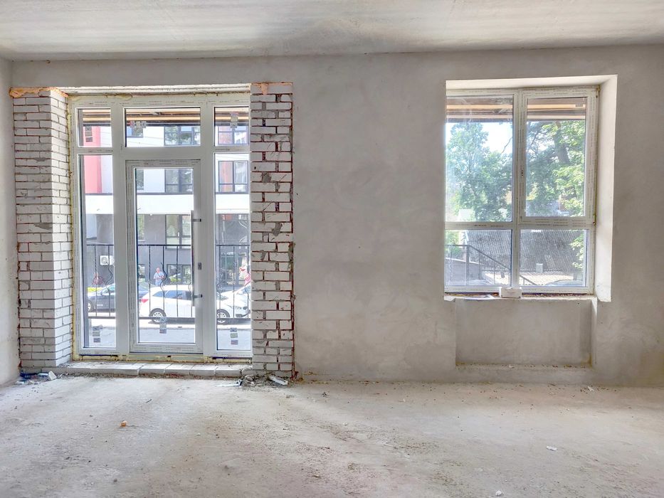 Фасадне приміщення, 77,4 м2,  багатоквартирний ЖК з Укриттям!