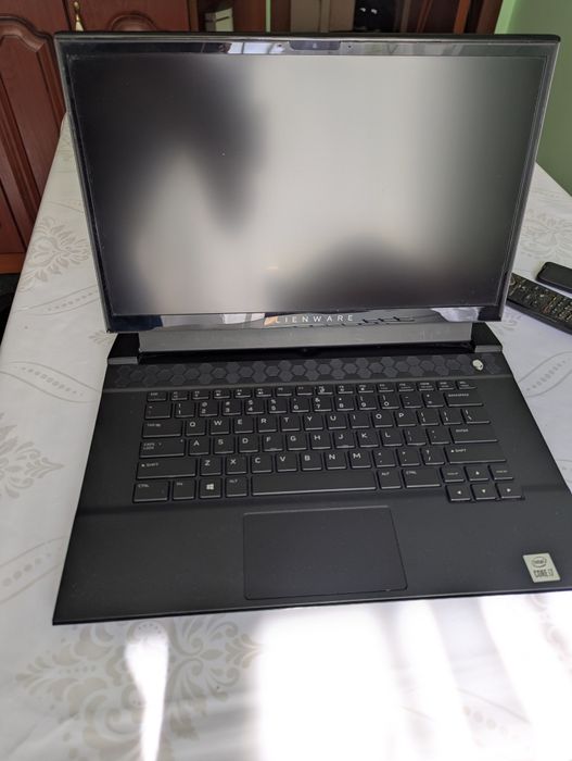 Alienware M15 R3 gtx1660ti