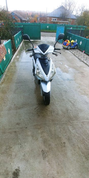 Продам  Скутер Phoenik