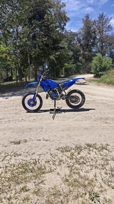 Yamaha YZ 125 matrículada