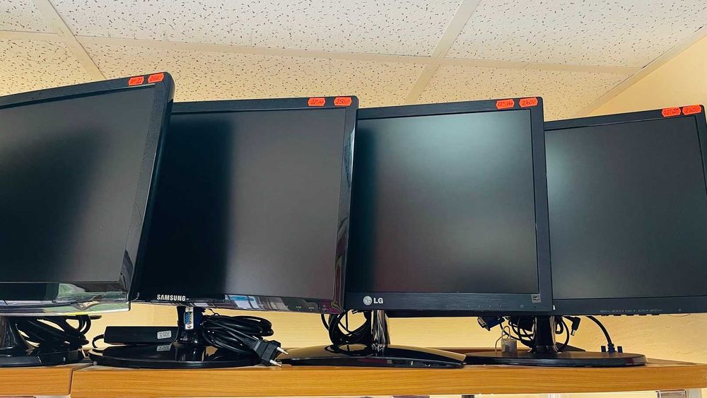 Monitor LG SAMSUNG 17" 19" D-Sub VGA i inne