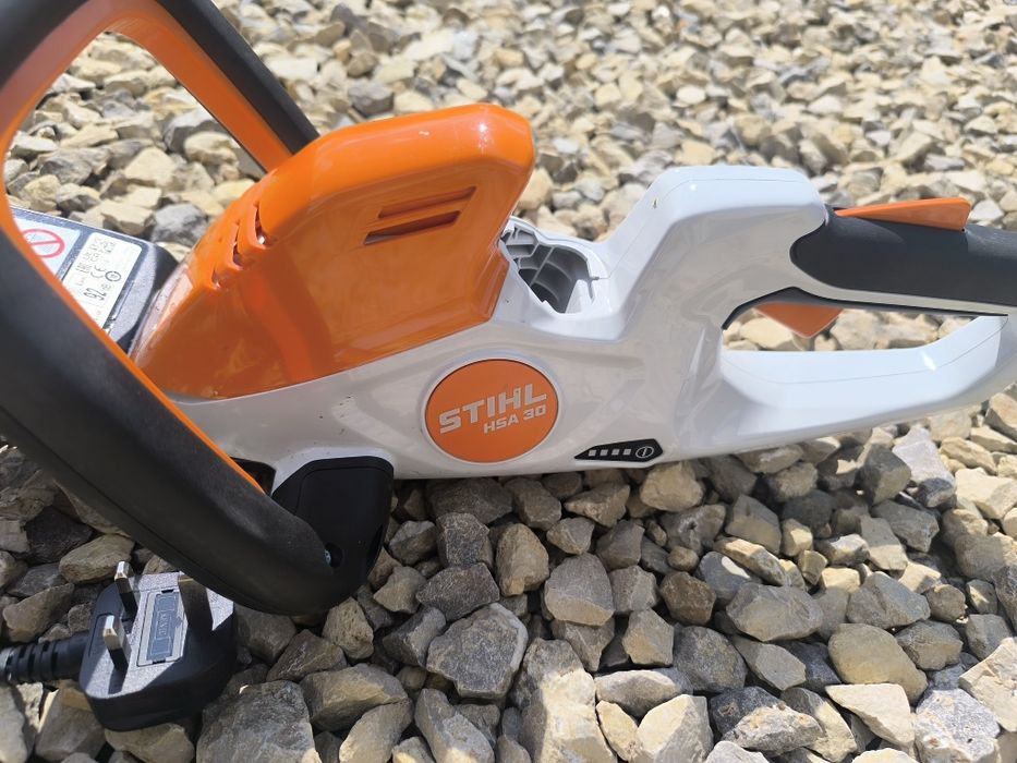 Nożyce elektryczne akumulatorowe Stihl HSA30 50 cm 10V
Nożyce elektryc
