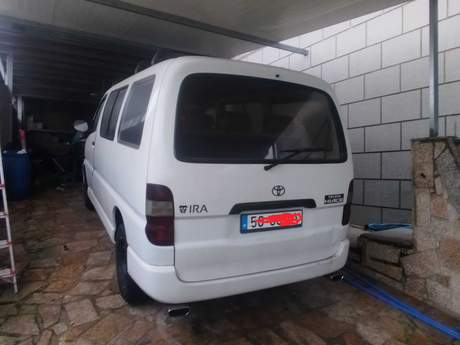 Toyota HiAce 9 lugares