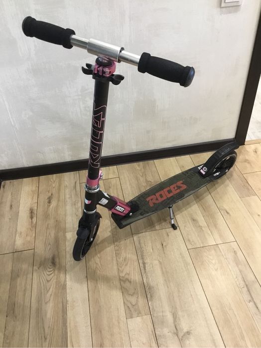 Продам самокат ROCES