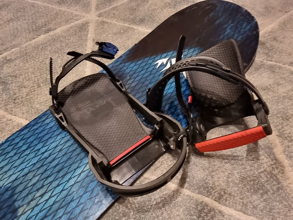 Prancha Jones Aviator 152 snowboard