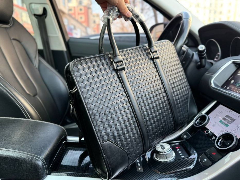 Мужская кожаная сумка для документов bottega veneta сумка для ноутбука