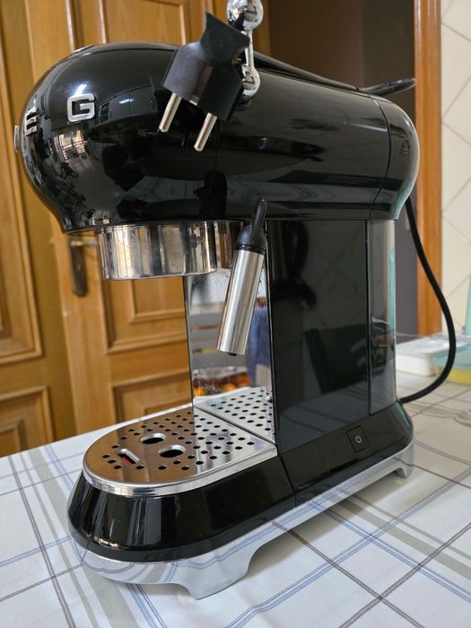 Máquina de Café Manual SMEG ECF01BLEU Express