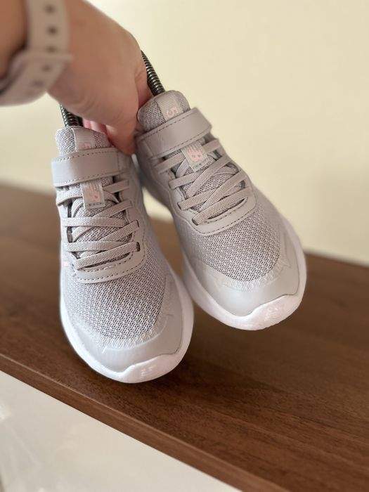 Кросівки New Balance  30,5р. Кросовки для дівчинки  19 см