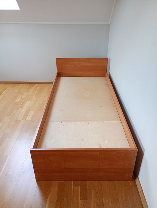 Łóżko 90x200 z wysuwaną szufladą