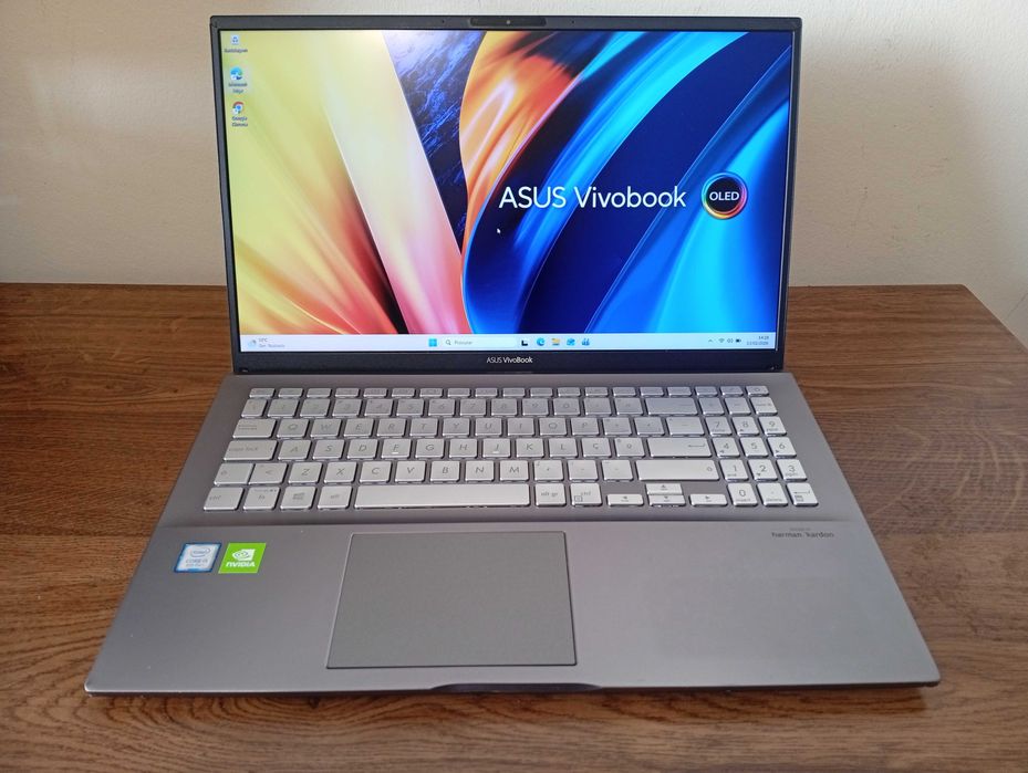 Asus Vivobook X531F i5 8265U + 2 Gráficas + 12GB RAM + SSD