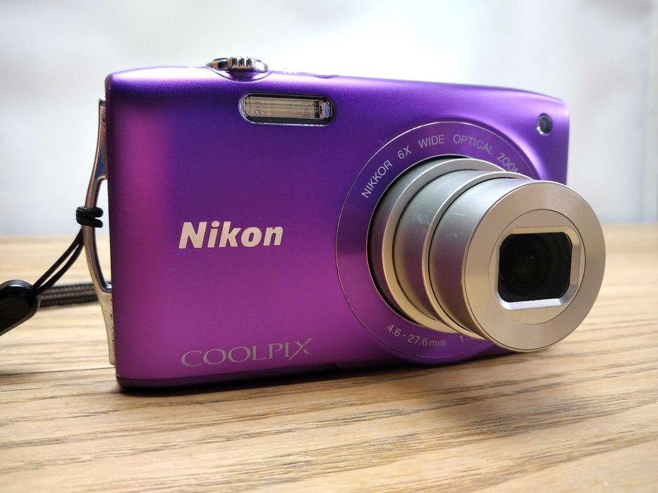 Nikon COOLPIX S3300 16MP + Оригінальний Чохол + Новий UC-E6 Шнур