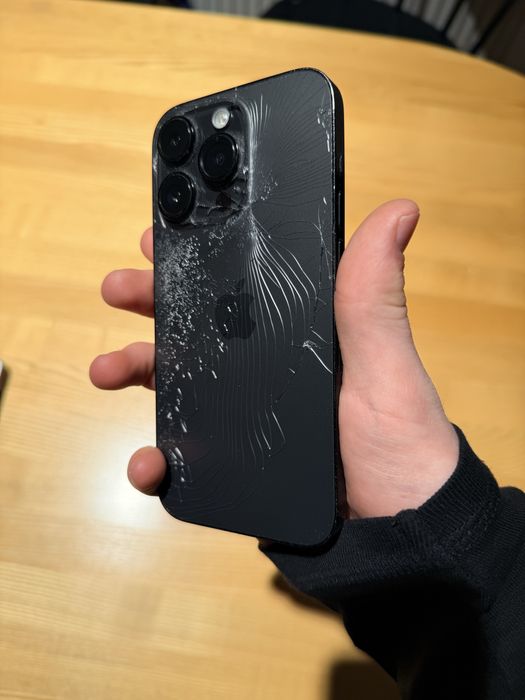 iPhone 14 Pro 128Gb – Pęknięty tył, 100% sprawny