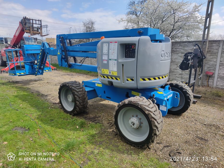 Wynajem podnośników  koszowych  Genie JLG